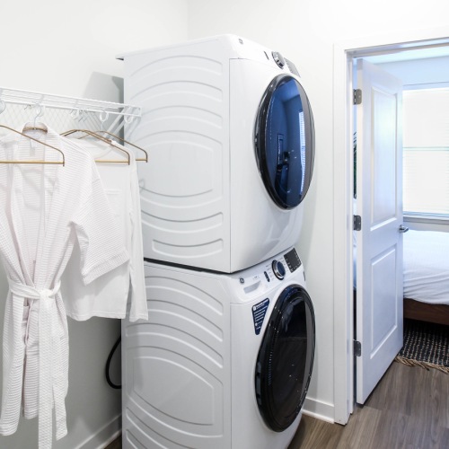 Washer & Dryer Included washer and dryer